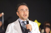 「ぜひとも（『ギャラクシー街道』を）何回も観て楽しさを共有していただきたい」と話す三谷幸喜。