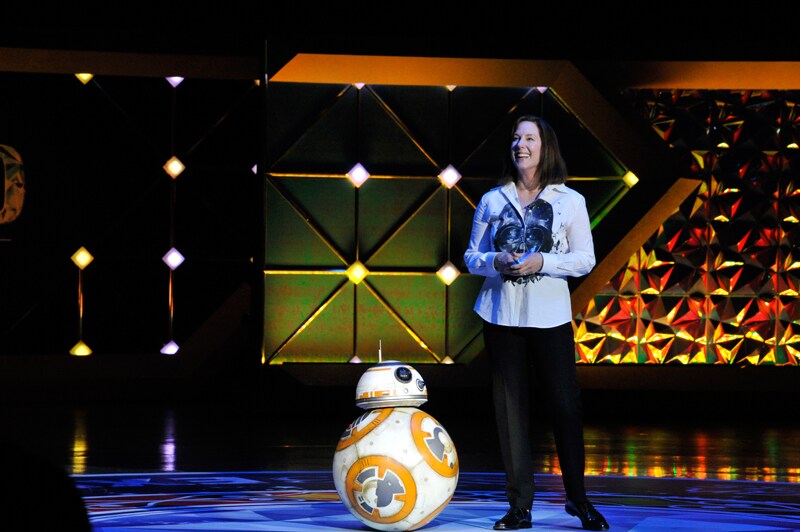 「スター・ウォーズ」新ドロイド・BB-8が初来日、ファン2000人を魅了