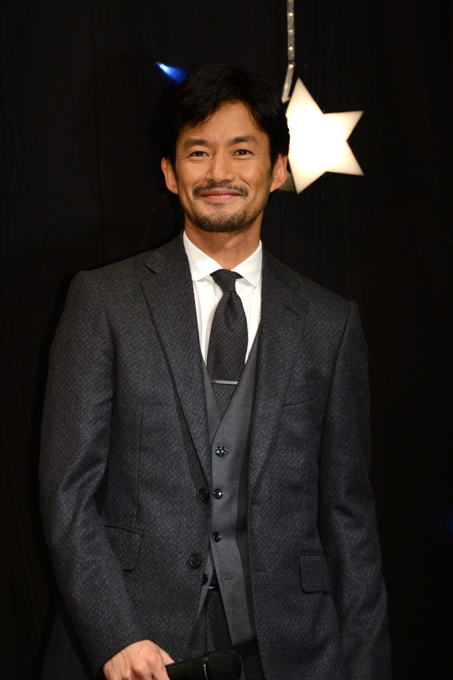 ヘビの日本語吹替版キャスト、竹野内豊。