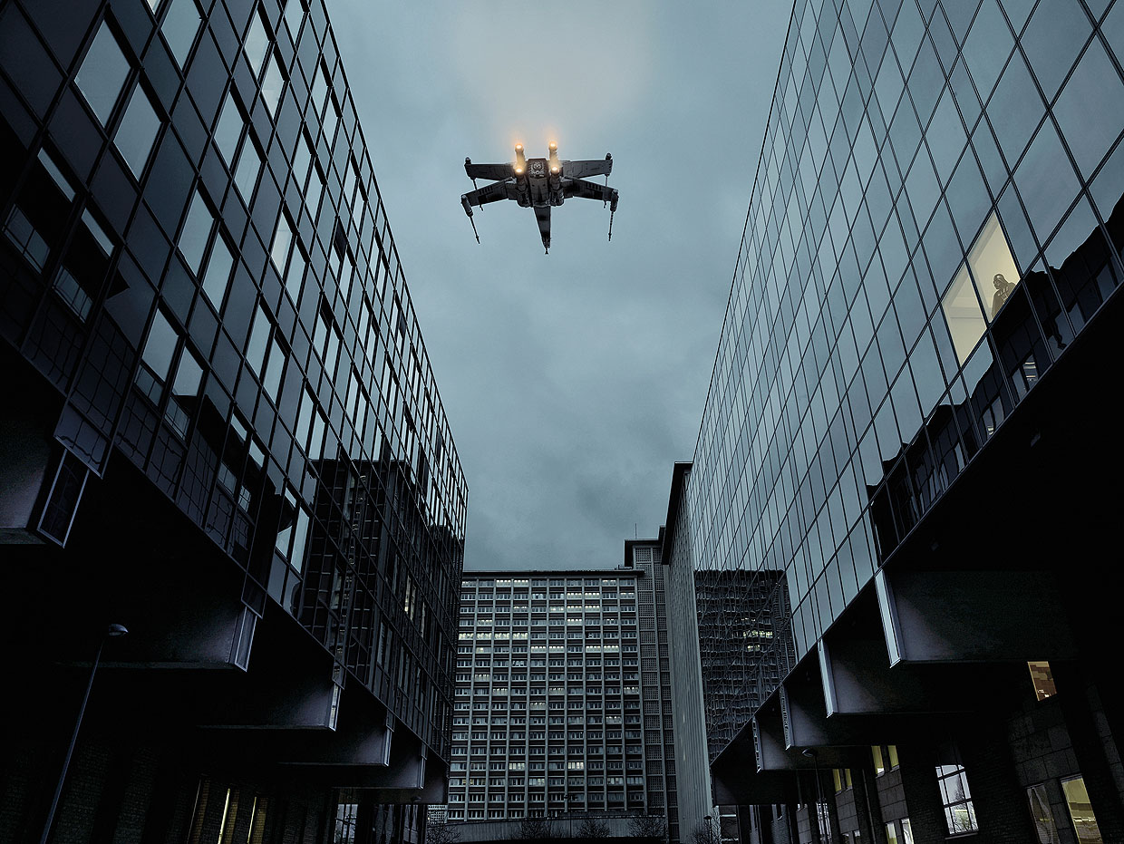 「スター・ウォーズ」と現実の風景が融合、ルーカスも絶賛する写真家の個展開催