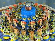 《トイ・ストーリー》 ゾートロープ｜木、アルミニウム、真鍮、スチール、ガラス、プラスチック、石膏｜2005年｜(c)Disney/Pixar