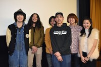 「モーターズ」初日舞台挨拶の様子。