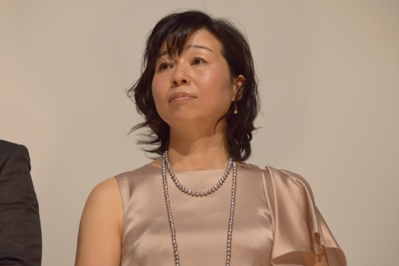 成嶋瞳子