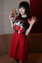 「Mr.タスク」の日本語吹替に参加した相沢梨紗（でんぱ組.inc）。