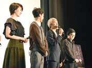 「流れ星が消えないうちに」舞台挨拶の様子。