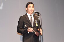 最優秀新進男優賞を受賞した野村周平。