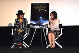 「ひそひそ星」Q&Aイベントの様子。左から園子温、神楽坂恵。