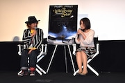 「ひそひそ星」Q&Aイベントの様子。左から園子温、神楽坂恵。