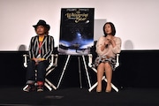 「ひそひそ星」Q&Aイベントの様子。左から園子温、神楽坂恵。