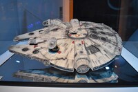 ミレニアム・ファルコンのレプリカ。