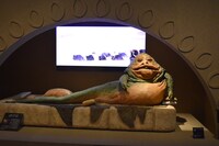 ジャバ・ザ・ハットの像。