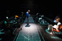 「夜中に犬に起こった奇妙な事件」 (c)Manuel Harlan