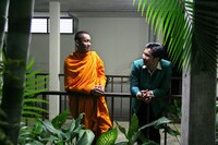 「世紀の光」 (c)2006 Kick the Machine Films