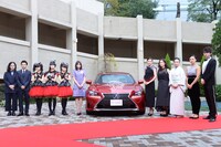 左からピース、BABYMETAL、広瀬すず、LEXUS、吉田羊、阿部千登勢、西加奈子、渡部香生子、ハリー杉山。