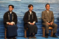 山崎組出演経験のある3人。左から吉岡秀隆、染谷将太、ピエール瀧。