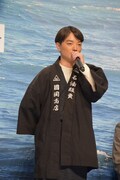 「（今回は）右手は普通です」と話す染谷将太。