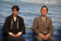 「寄生獣」に出演した2人。左から染谷将太、ピエール瀧。