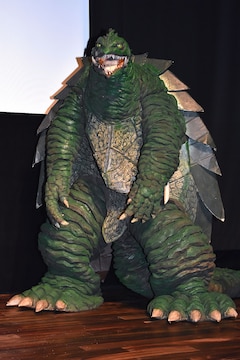 ガメラ生誕50周年祭 で林家しん平 三池敏夫 田口清隆らが特撮愛を語る 映画ナタリー