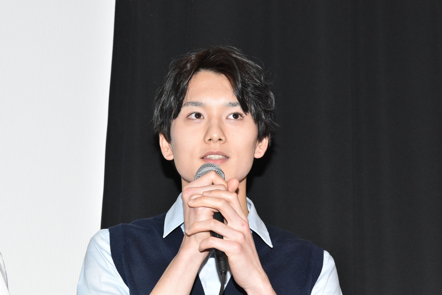 水石亜飛夢
