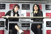 小説「リップヴァンウィンクルの花嫁」刊行記念イベントの様子。左から川村元気、岩井俊二。