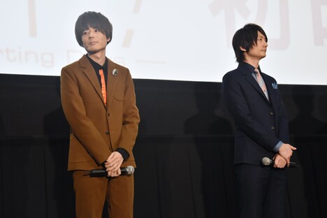 左から、桐嶋郁弥役の内山昂輝、七瀬遙役の島崎信長。