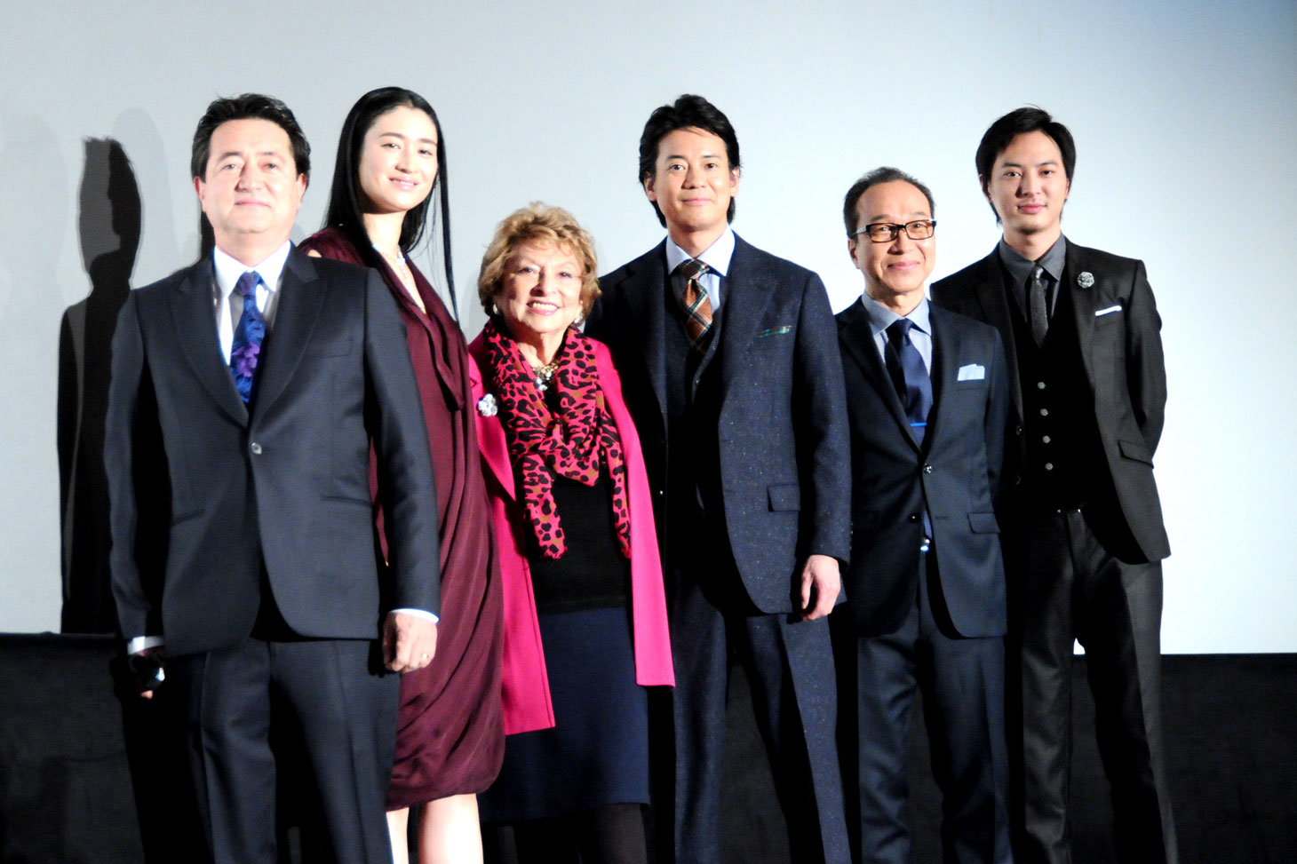 「杉原千畝 スギハラチウネ」初日舞台挨拶の様子。