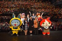 「映画 妖怪ウォッチ エンマ大王と5つの物語だニャン！」完成披露舞台挨拶の様子。