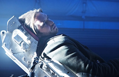 「12モンキーズ」テレビシリーズ 第1話 (c)2015 Universal Network Television LLC. All Rights Reserved.