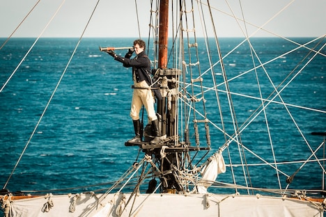 「白鯨との闘い」 (c)2015 WARNER BROS. ENTERTAINMENT INC. AND RATPAC-DUNE ENTERTAINMENT LLC ALL RIGHTS RESERVED.