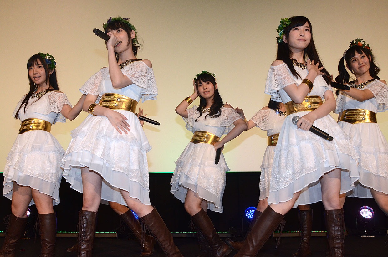 スペシャルミニライブの様子。