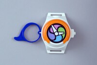 「妖怪ウォッチ」時計型おもちゃ、うつしだせ！ガブニャン＆一旦ゴメン。(c)LMYWP2015