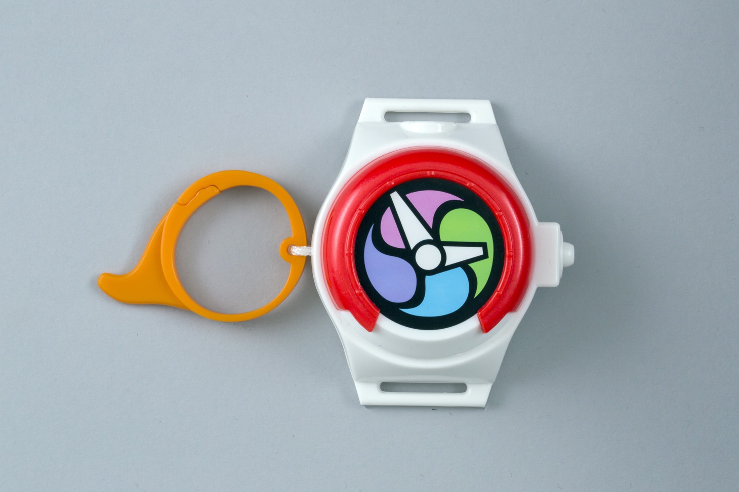 「妖怪ウォッチ」時計型おもちゃ、うつしだせ！ジバニャン＆ウィスパー。(c)LMYWP2015