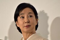 二宮和也が読み上げた手紙の言葉で、涙目になる吉永小百合。