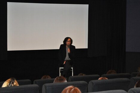 行定勲 (c)2015「ピンクとグレー」製作委員会