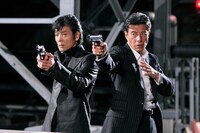 「まだまだあぶない刑事」 (c)2005「まだまだあぶない刑事」製作委員会