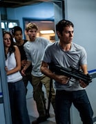 「メイズ・ランナー2:砂漠の迷宮」より、左からカヤ・スコデラーリオ、キー・ホン・リー、トーマス・ブローディ・サングスター、ディラン・オブライエン。