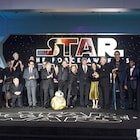 「スター・ウォーズ」欧州プレミア、ロンドンっ子のジョン・ボイエガがサプライズ演出