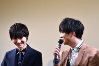 左から桜田通、渡部秀。