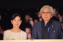 左から吉永小百合、山田洋次。
