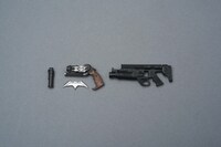 MAFEX BATMAN(TM)に付属する小道具。