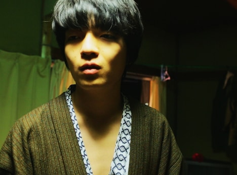 「死と恋と波と」