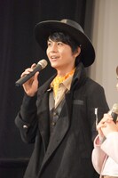 劇中でのライブシーンの一節を堂々と再現した、多和田秀弥。