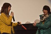 小島梨里杏が挨拶をしていたら、誘導棒が横浜流星に刺さりそうになってしまった場面も。