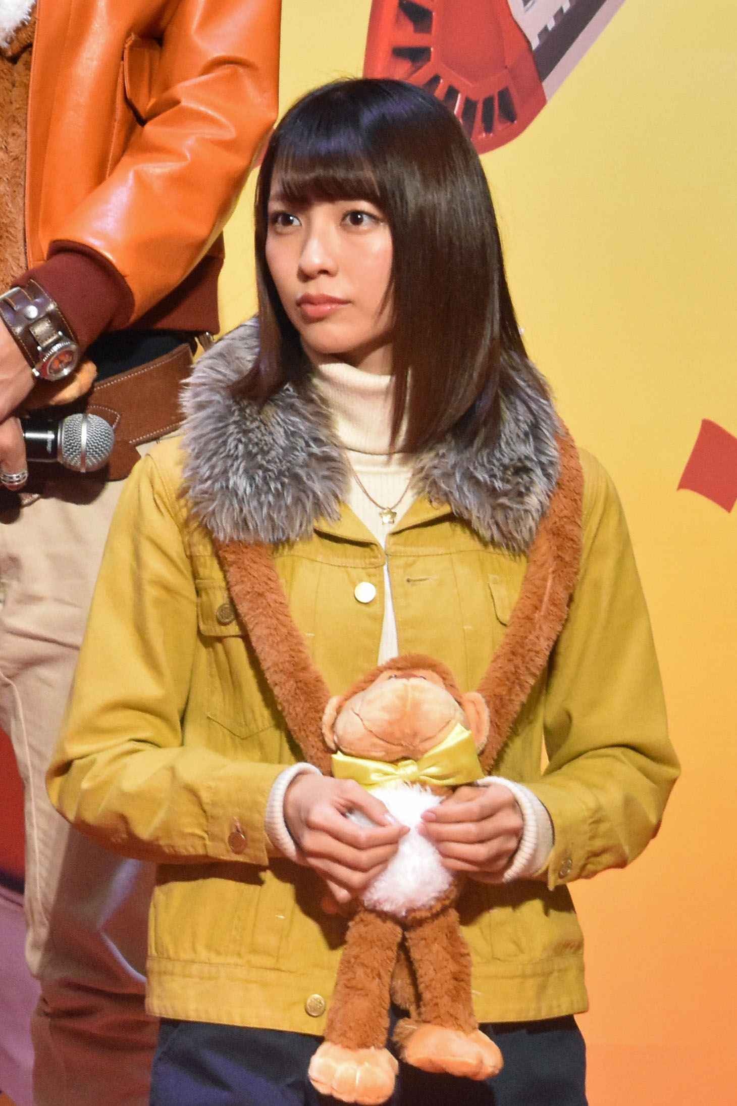 小島梨里杏