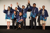左から高橋ひかる、西田敏行、石橋冠、竹野内豊、江口洋介、優香。