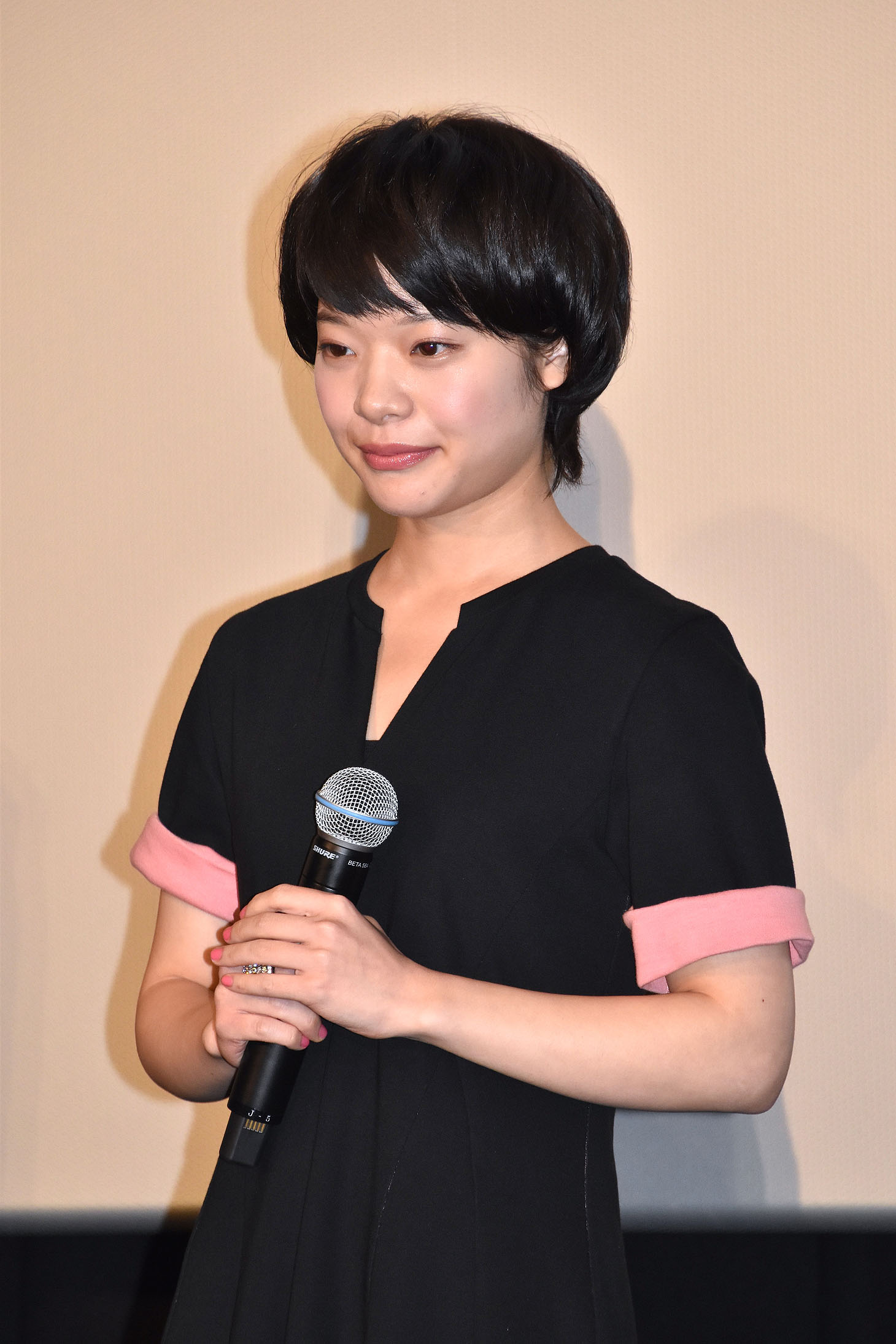 岸井ゆきの