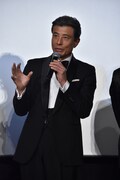現在65歳ながら劇中でハーレーダビッドソンを乗りこなしている舘ひろし。