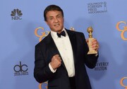 第73回ゴールデングローブ賞受賞式にて、シルヴェスター・スタローン。（写真提供：Chris DELMAS / VISUAL Press Agency /ゼータ イメージ）