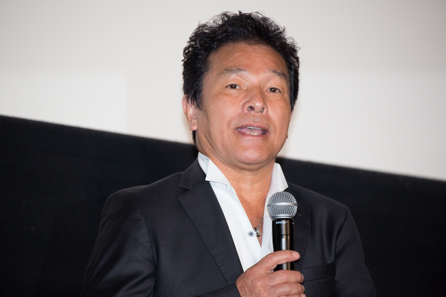 尾藤イサオ