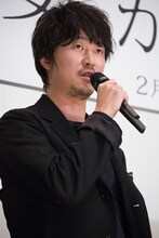 終始「ワンシーンしか出てないんですけど」と恐縮気味だった新井浩文。